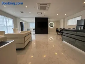 Luxury Hills 1500ｍ2超絶景パティオ サウナ BBQ 駐車場4台 プール ペット 空港そば - Image 2