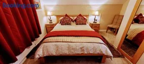 Self catering upper floor flat at Woodend house - Image 1