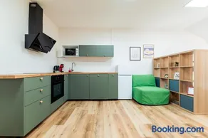 Modern Colorful Apartment Near Vranov Center - Image 4