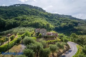Borghetto Gaddini - Deluxe Apartments - Panoramic view and pool - Image 3