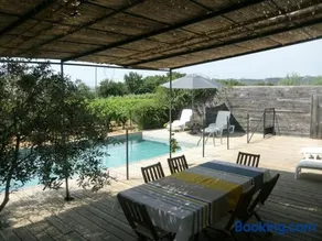 gite de caractere au calme au milieu des vignes avec piscine et jaccuzi - Image 2