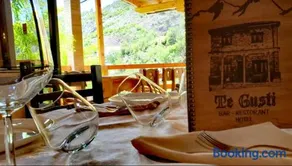 Bar Restaurant Hotel ''Te Gusti'' - Image 1