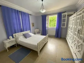 Charming villa with a private pool - Image 2