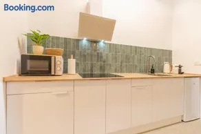 Paradise Suite - Cómodo y acogedor - Conectado con Aeropuerto, Playa y Centro - Image 2