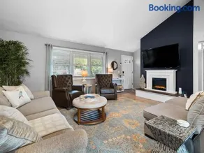 Lake Cottage with Hot Tub and Game Room - Image 2
