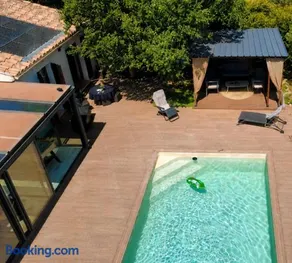 Villa Provence Verte 180 m2 Piscine, Sauna, Véranda, Clim, jardin arboré, très calme ! - Image 2