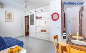 Hola Sitges Apartments - Image 2