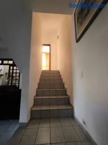 Casa Agradável, Arejada, Espaçosa, Perto de Tudo - Image 4