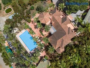 Villa Los Niños - Image 1