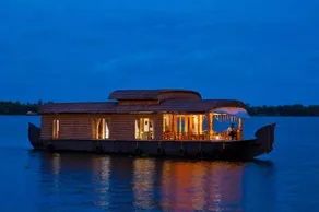 Abad Premium House Boat - Image 3