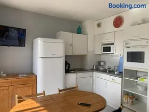 Appartement T2 cabine, capacité 4 personnes, à 600 m de la plage et à 300 m du Golf - Image 4