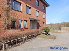 Modern Lysekil Apartment with Private Patio and Free Parking - Image 2