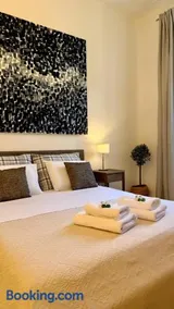 Riva Waterfront Apartments - Image 1
