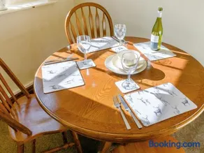 Estate Cottage - Image 4