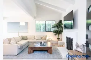 Montecito-Chic Beachside Retreat - Image 5