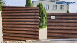 KING Guest Inn - Image 2