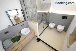 HOLLIDAY CHARMING HOME - Image 1