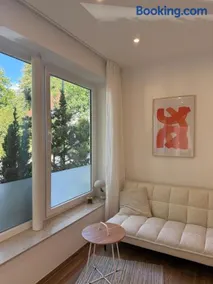 Helle 2-Zimmer-Wohnung - Image 3