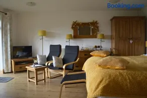 Smithfield Farm Bed & Breakfast - Image 5