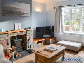 Bramble Cottage - Image 2