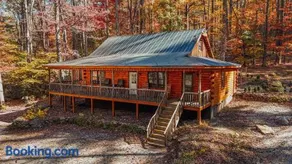 Saluda Summit Cabin at Cabin Fever - Image 3