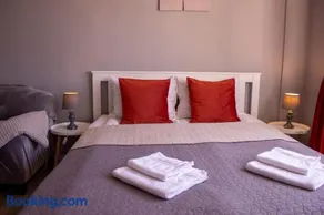 Lyra Apartment - Image 3