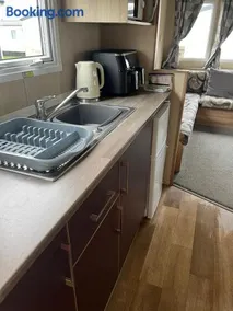 Caravan at the seaside - Image 2