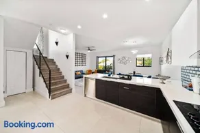 Modern RocknHome Near Hard Rock and FLL Airport - Image 5