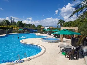 Apartamento Eje Cafetero - hermosa vista a piscinas - Image 4