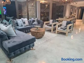 Maratongfontein Euphoria Villa - Image 1