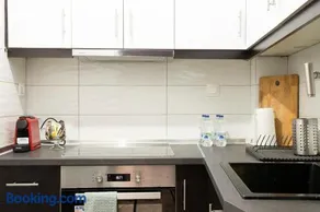 Dimo's Apartment - Image 4