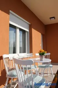 Willow Home - Image 1