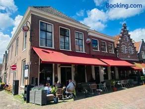 Hotel en Stadscafé de Dam l Hotel Monnickendam - Image 1