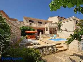 Holiday Apartement Marija Supetar with private pool - Image 2