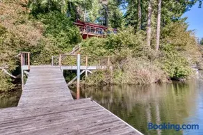 Rustic Retreat on Mercer Lake - Image 2