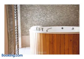 Craig Alvah Lodge - Image 5