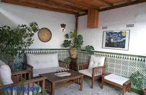 La casa de los pintores, patio andaluz, cerca del Albaicín - Image 1