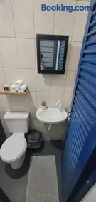 Suíte confortável e econômica perto de tudo - Image 3