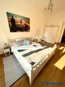 TOP lokalita u Pražského hradu! - Image 3