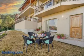 SaffronStays Edelweiss Bluebell House - 3BR English home with Himalayan peak views, bonfire & reading nook - Image 4