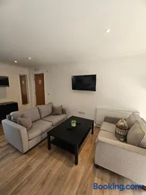 Luxury 1 Bedroom apartment LL - Image 4