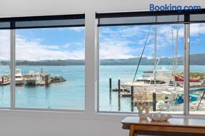 Harbour Marina - Absolute waterfront apartment - Image 3