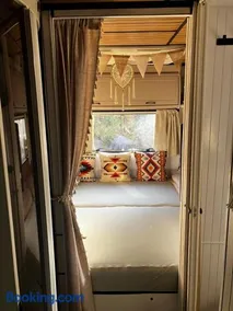 Glamping Karavan u Konopiště - Image 5