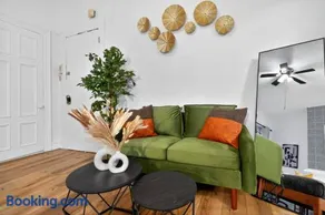 Perfect Cozy Studio in Center City with Fast WiFi - Image 5