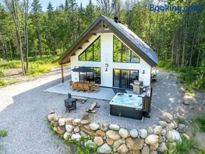 Le Stuga - Spa Steam room and Lake - Image 1