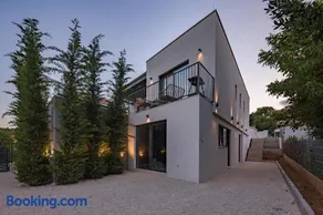 Villa Medellin - Image 2