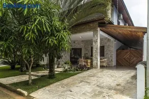 Casa confortável e ampla com piscina e bilhar! - Image 3