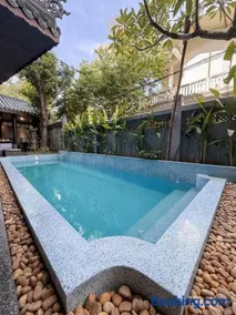 KunKin Boutique Garden Hue - Image 5