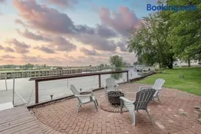 Waterfront Home with Dock Sleeps 8 - Image 2