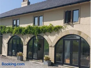 The West Wing - Image 1